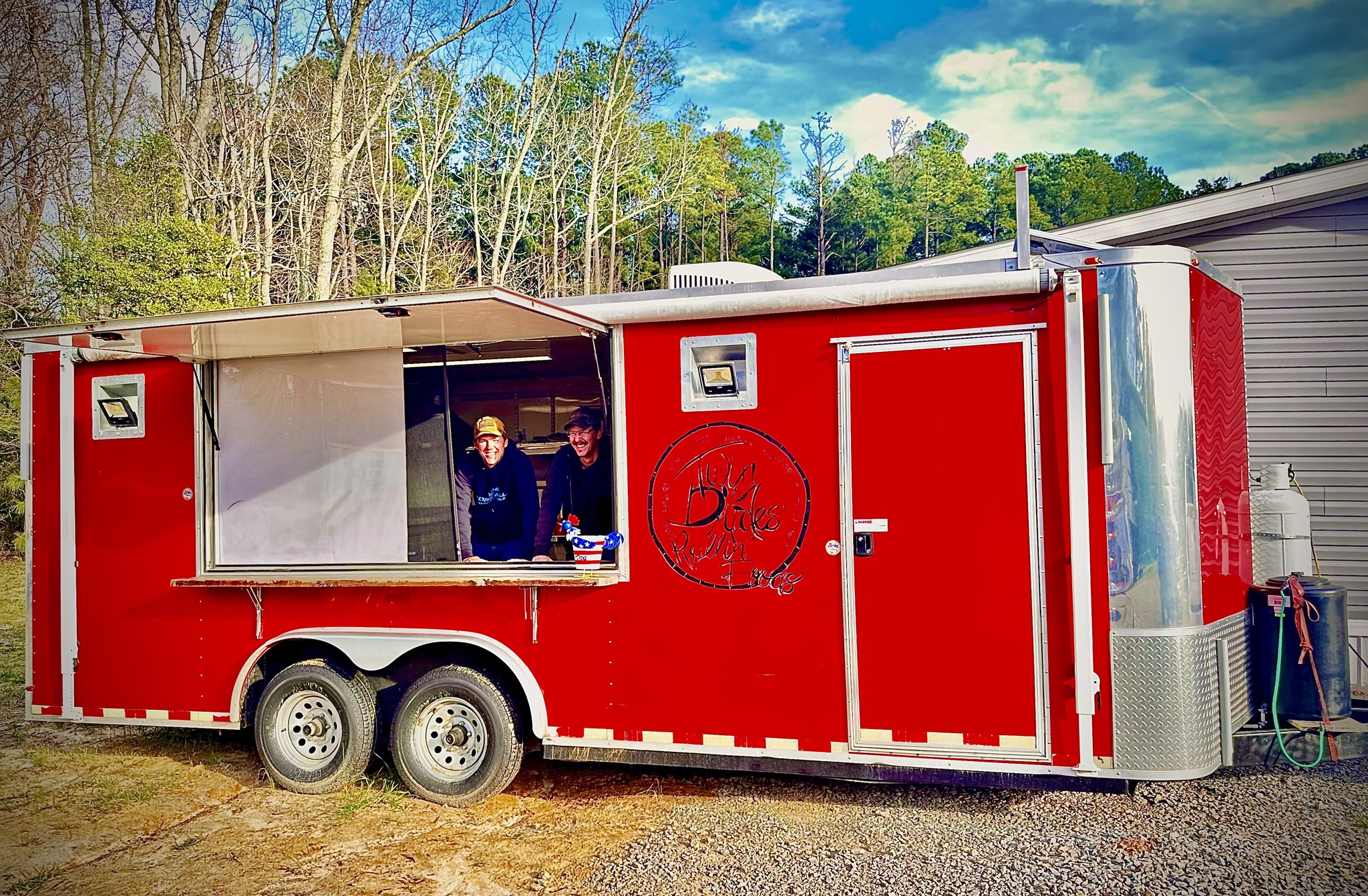 Twin Dudes Rollin’ Foods | NC Food Trucks